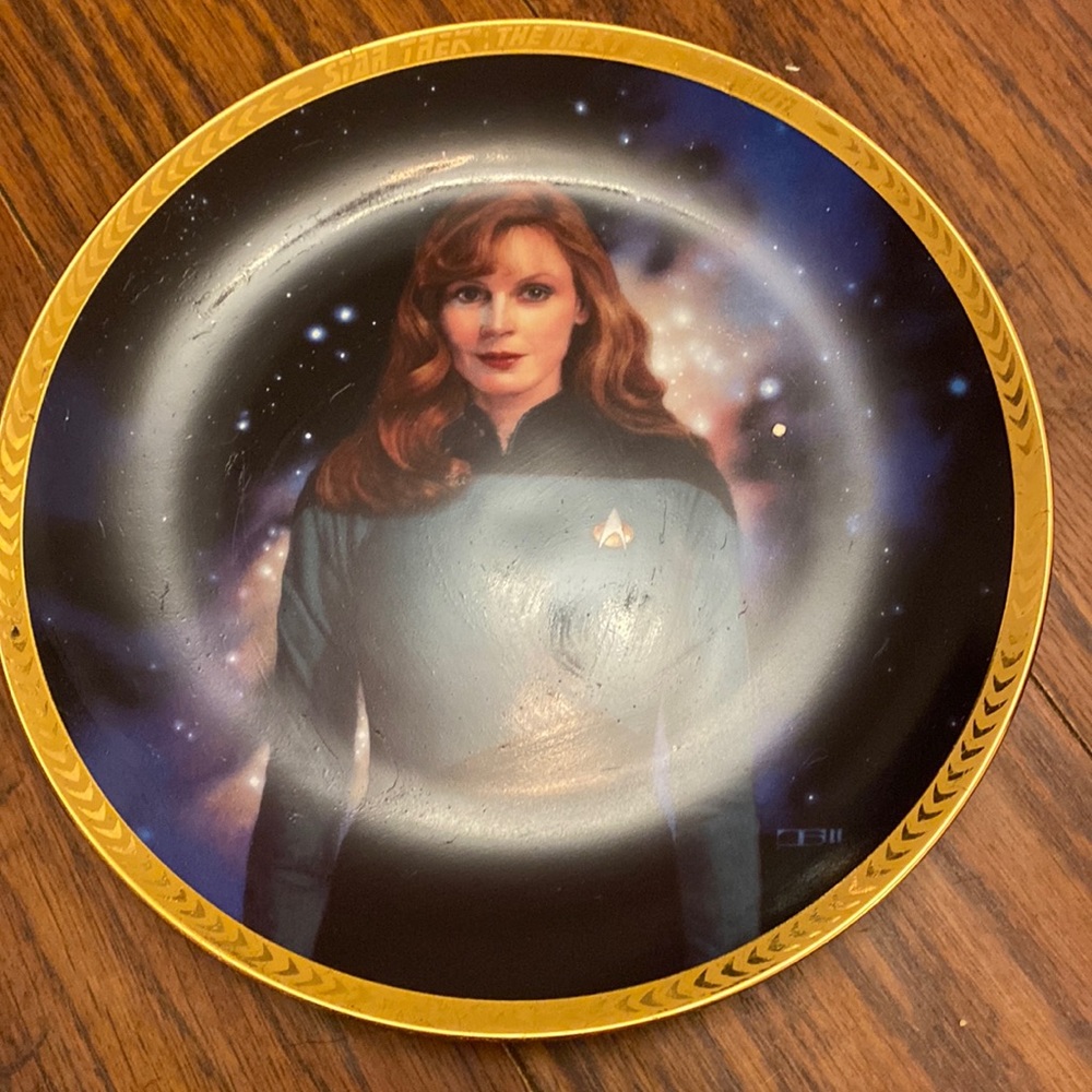 Star Trek Next Gen Dr. Beverly Crusher Plate
